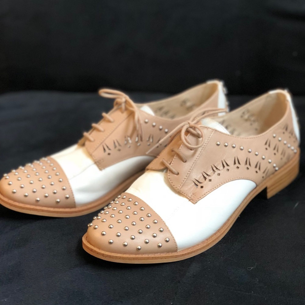 Sam Edelman adorable Studded Loafers!